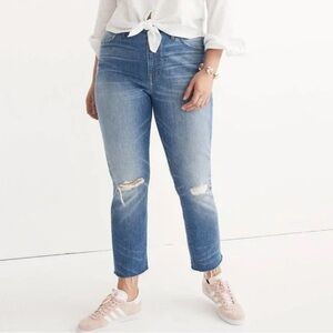 Madewell High-Rise Slim Crop Boyfriend Ripped Knee Edition size 31